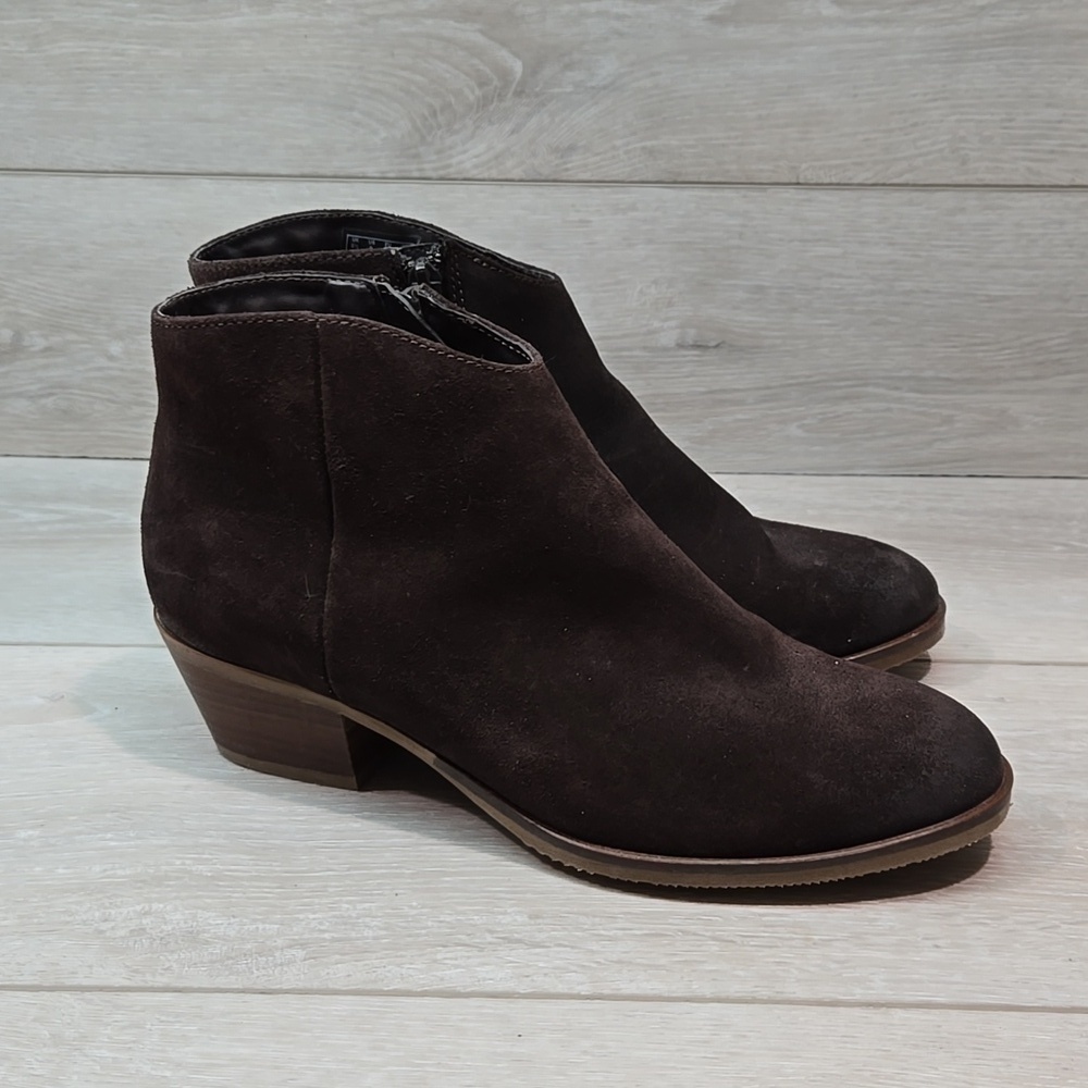 Clarks Women Ankle Leather Heels sz 8M